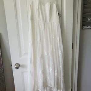 Gorgeous Wedding Dress NWT